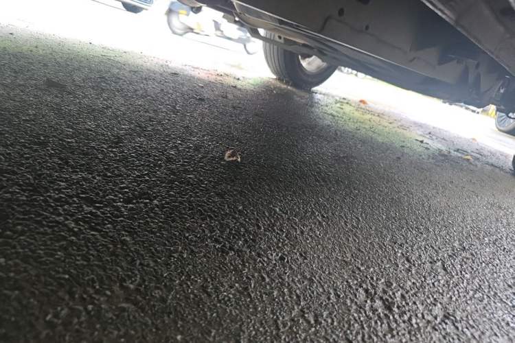 Used Roewe RX8 2018 30T Smart Connectivity Four-Wheel Drive Flagship Edition Chassis Front Left
