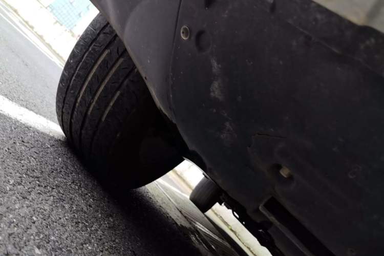 Used Roewe RX8 2018 30T Smart Connectivity All-Wheel Drive Supreme Edition Chassis Front Right