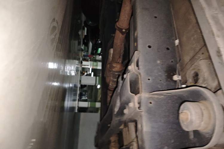 Used Roewe RX8 2018 30T Smart Connectivity Two-Wheel Drive Flagship Edition Chassis Front Right