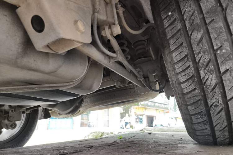 Used Roewe RX8 2018 30T Smart Connectivity Two-Wheel Drive Flagship Edition Chassis Rear Left