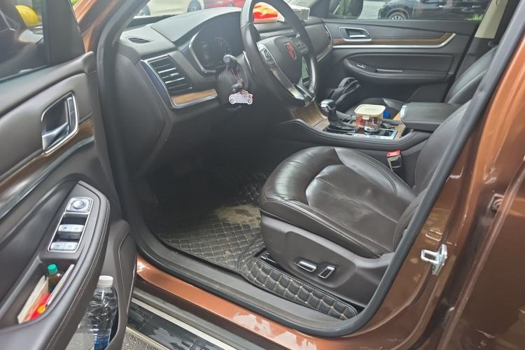 Used Roewe RX8 2018 30T Smart Connectivity Four-Wheel Drive Flagship Edition Driver Seat