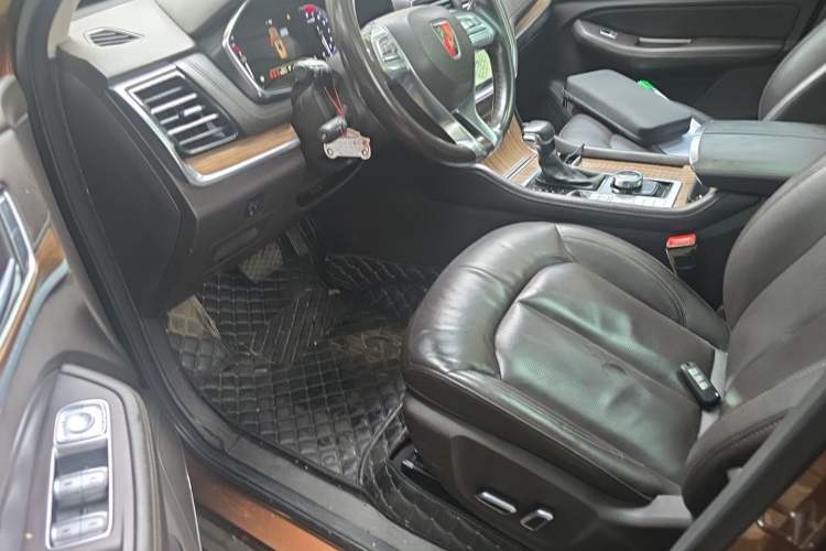 Used Roewe RX8 2018 30T Smart Connectivity Four-Wheel Drive Flagship Edition Driver Seat