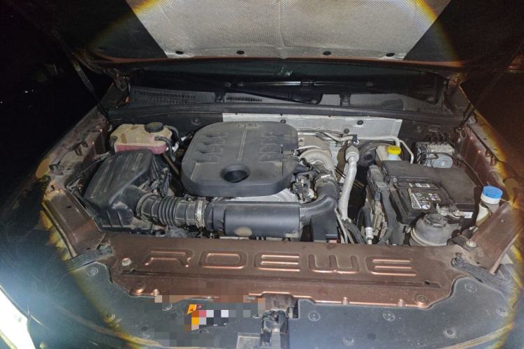 Used Roewe RX8 2018 30T Smart Connectivity Four-Wheel Drive Flagship Edition Engine Bay