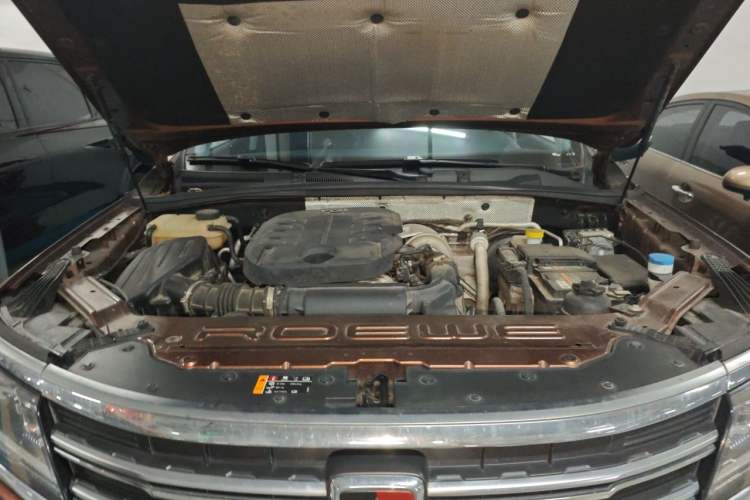 Used Roewe RX8 2018 30T Two-Wheel Drive Flagship Edition Engine Bay