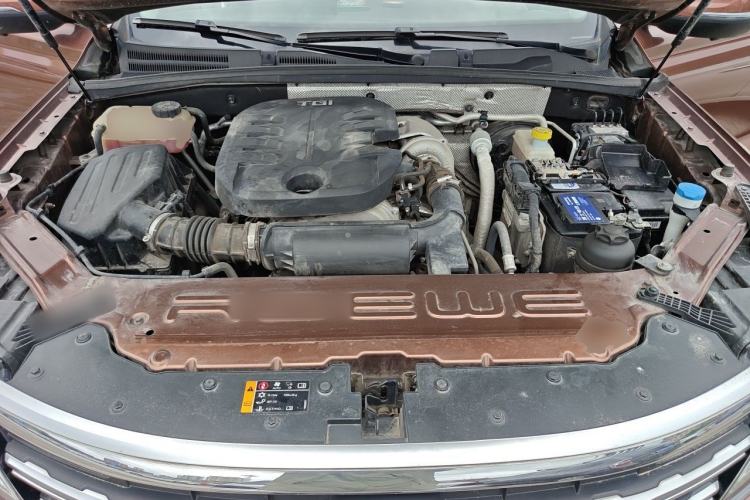 Used Roewe RX8 2018 30T Smart Connectivity Two-Wheel Drive Flagship Edition Engine Bay