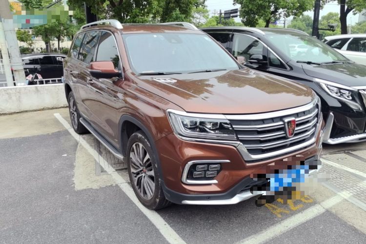 Used Roewe RX8 2018 30T Smart Connectivity All-Wheel Drive Supreme Edition Front Right 45 Deg