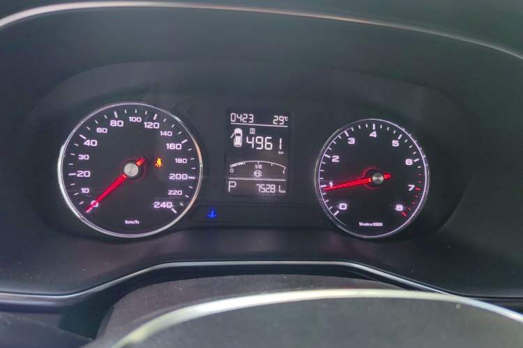 Used Roewe RX8 2018 30T Two-Wheel Drive Flagship Edition Instrument Cluster