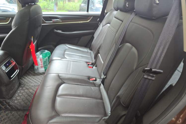 Used Roewe RX8 2018 30T Smart Connectivity Four-Wheel Drive Flagship Edition Left Rear Seat