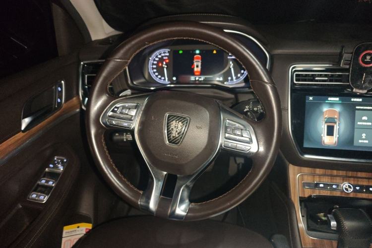 Used Roewe RX8 2018 30T Smart Connectivity Four-Wheel Drive Flagship Edition Steering Wheel