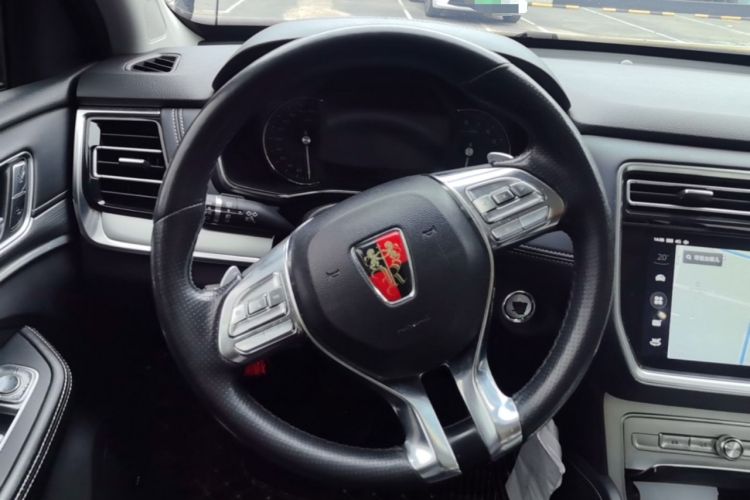 Used Roewe RX8 2018 30T Smart Connectivity All-Wheel Drive Supreme Edition Steering Wheel