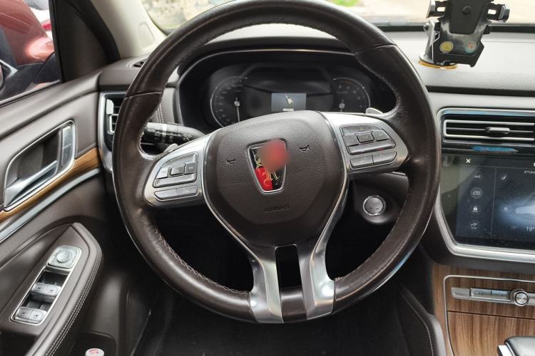 Used Roewe RX8 2018 30T Smart Connectivity Two-Wheel Drive Flagship Edition Steering Wheel