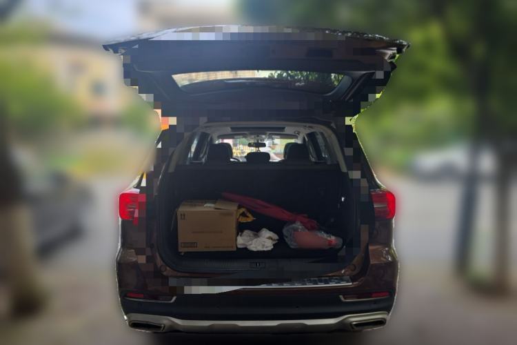 Used Roewe RX8 2018 30T Smart Connectivity Four-Wheel Drive Flagship Edition Trunk