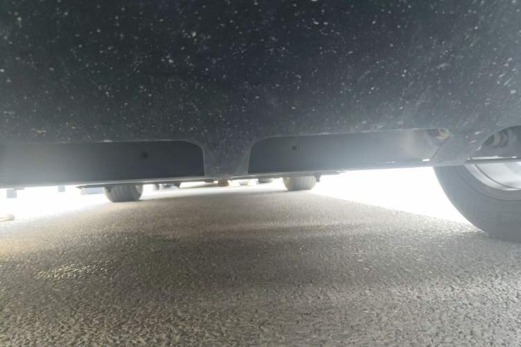 Used Roewe RX8 2018 30T Smart Connectivity Four-Wheel Drive Flagship Edition Chassis Front