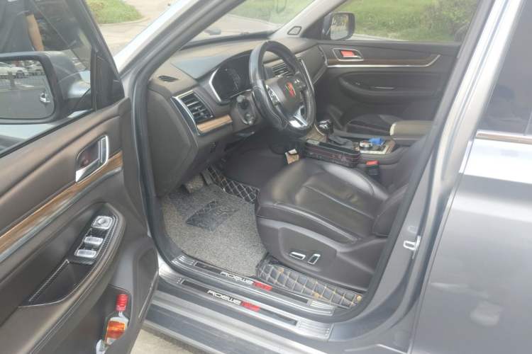 Used Roewe RX8 2018 30T Smart Connectivity Four-Wheel Drive Flagship Edition Driver Seat
