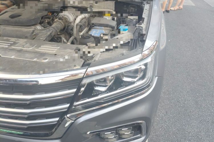 Used Roewe RX8 2018 30T Smart Connectivity Four-Wheel Drive Flagship Edition Engine Bay Left