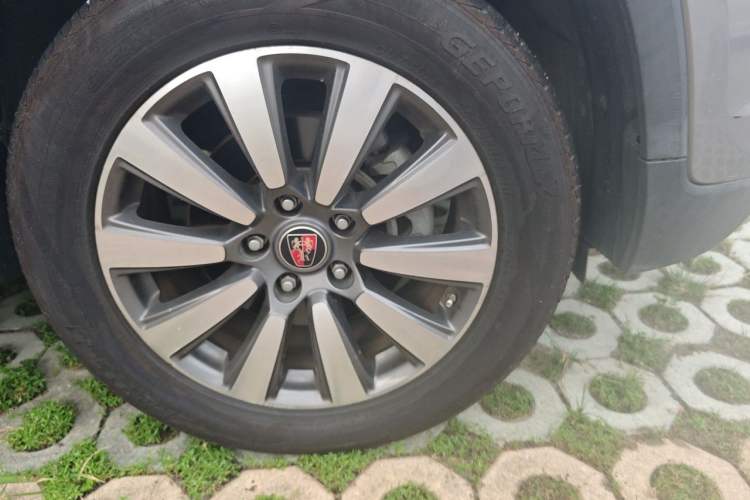 Used Roewe RX8 2018 30T Smart Connectivity Two-Wheel Drive Supreme Edition Exterior 1