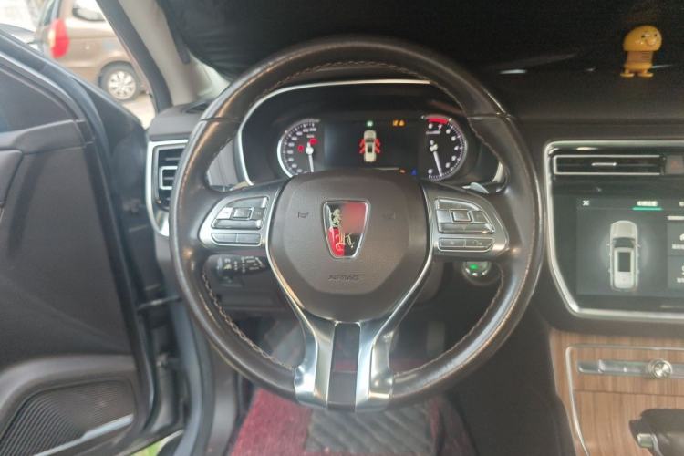 Used Roewe RX8 2018 30T Smart Connectivity Two-Wheel Drive Supreme Edition Steering Wheel