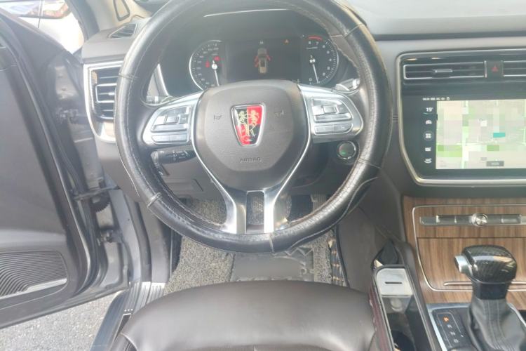 Used Roewe RX8 2018 30T Smart Connectivity Four-Wheel Drive Flagship Edition Steering Wheel