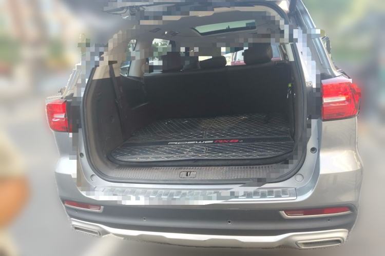 Used Roewe RX8 2018 30T Smart Connectivity Four-Wheel Drive Flagship Edition Trunk