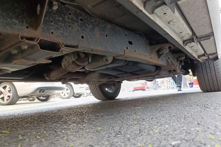 Used Roewe RX8 2018 30T Smart Connectivity Two-Wheel Drive Flagship Edition Chassis Front Left