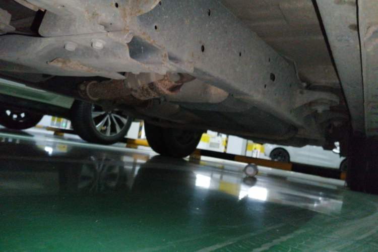 Used Roewe RX8 2018 30T Smart Connectivity Two-Wheel Drive Supreme Edition Chassis Front Left