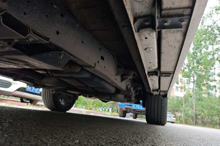 Used Roewe RX8 2018 30T Smart Connectivity All-Wheel Drive Supreme Edition Chassis Front Left