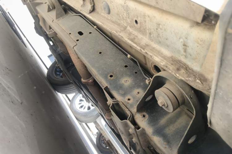 Used Roewe RX8 2018 30T Smart Connectivity Two-Wheel Drive Supreme Edition Chassis Front Right
