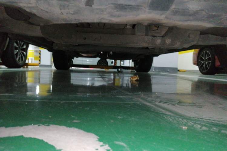 Used Roewe RX8 2018 30T Smart Connectivity Two-Wheel Drive Supreme Edition Chassis Front