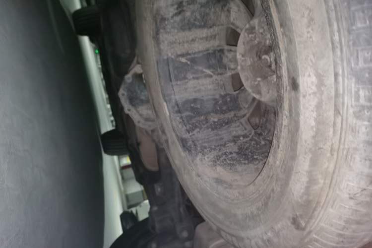 Used Roewe RX8 2018 30T Smart Connectivity Four-Wheel Drive Flagship Edition Chassis Rear
