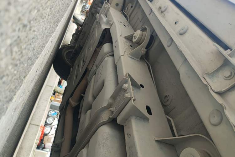 Used Roewe RX8 2018 30T Smart Connectivity Two-Wheel Drive Supreme Edition Chassis Rear Left
