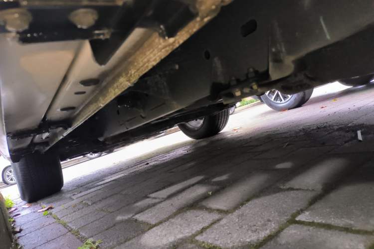 Used Roewe RX8 2018 30T Smart Connectivity Two-Wheel Drive Flagship Edition Chassis Rear Left