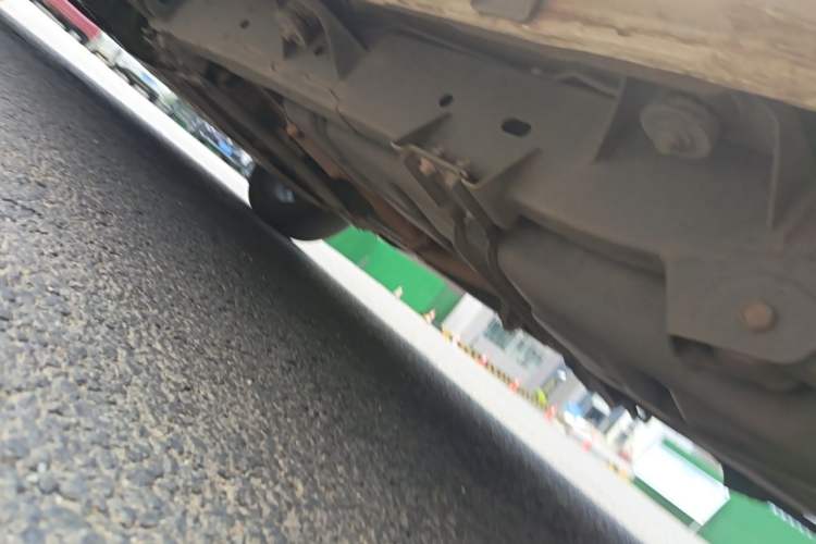 Used Roewe RX8 2018 30T Smart Connectivity Two-Wheel Drive Flagship Edition Chassis Rear Left