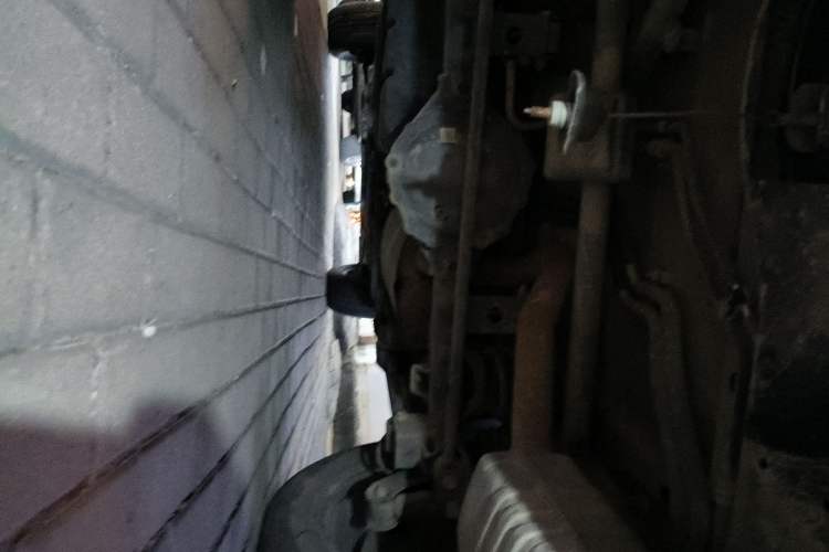 Used Roewe RX8 2018 30T Smart Connectivity Four-Wheel Drive Flagship Edition Chassis Rear