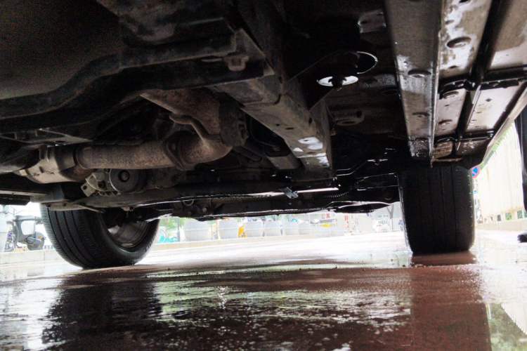 Used Roewe RX8 2018 30T Smart Connectivity All-Wheel Drive Supreme Edition Chassis Rear Right