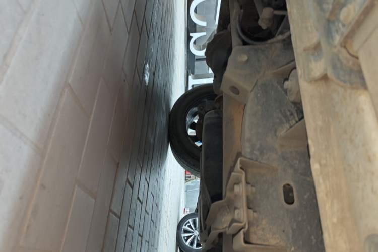 Used Roewe RX8 2018 30T Smart Connectivity Two-Wheel Drive Supreme Edition Chassis Rear Right
