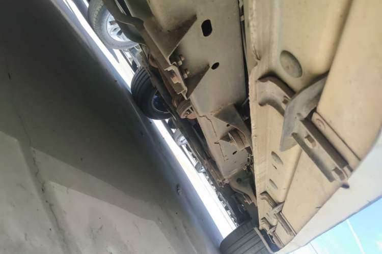 Used Roewe RX8 2018 30T Smart Connectivity Two-Wheel Drive Supreme Edition Chassis Rear Right