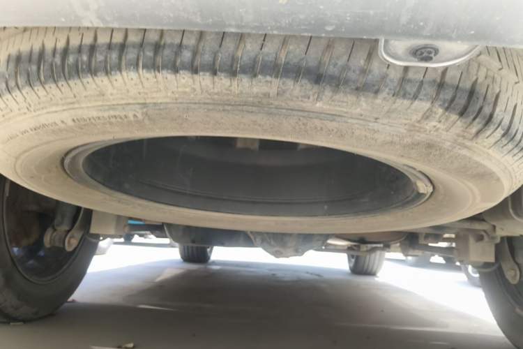 Used Roewe RX8 2018 30T Smart Connectivity Two-Wheel Drive Supreme Edition Chassis Rear