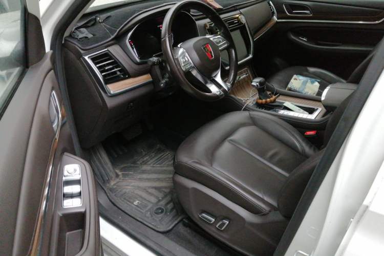 Used Roewe RX8 2018 30T Smart Connectivity Two-Wheel Drive Supreme Edition Driver Seat