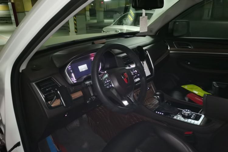 Used Roewe RX8 2018 30T Smart Connectivity Four-Wheel Drive Flagship Edition Driver Seat