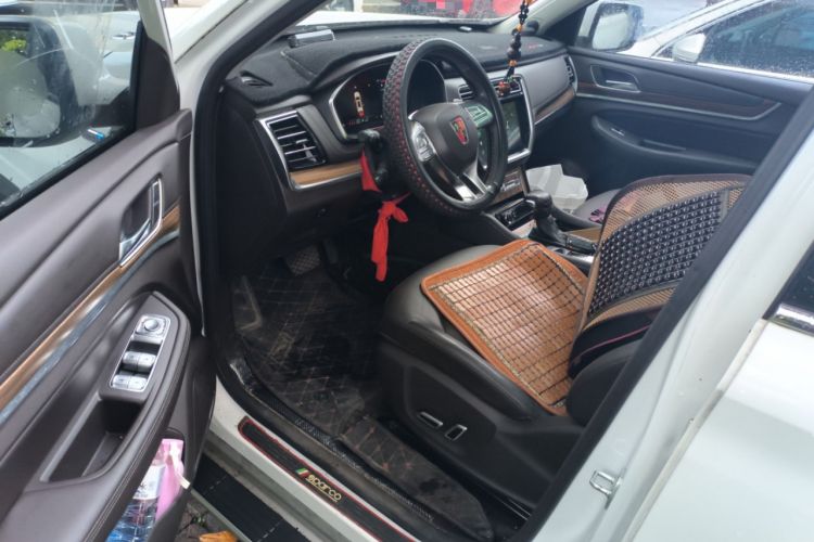 Used Roewe RX8 2018 30T Smart Connectivity Two-Wheel Drive Flagship Edition Driver Seat