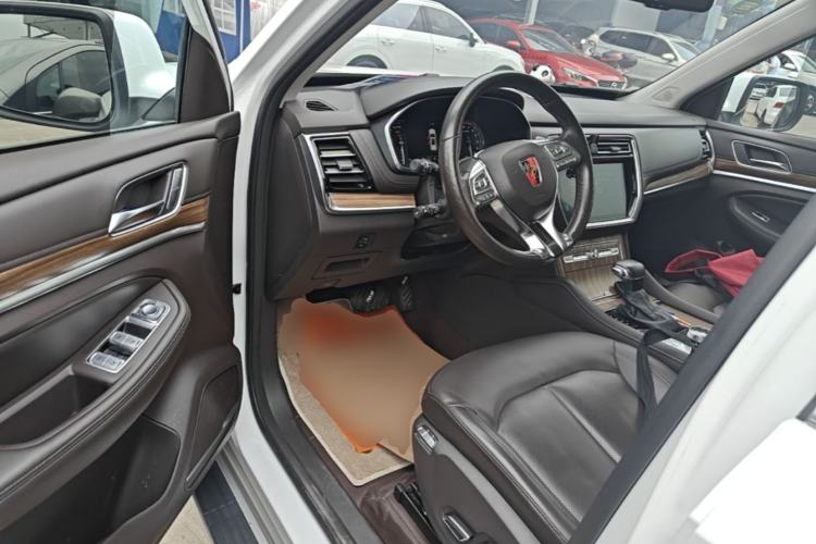 Used Roewe RX8 2018 30T Smart Connectivity All-Wheel Drive Supreme Edition Driver Seat