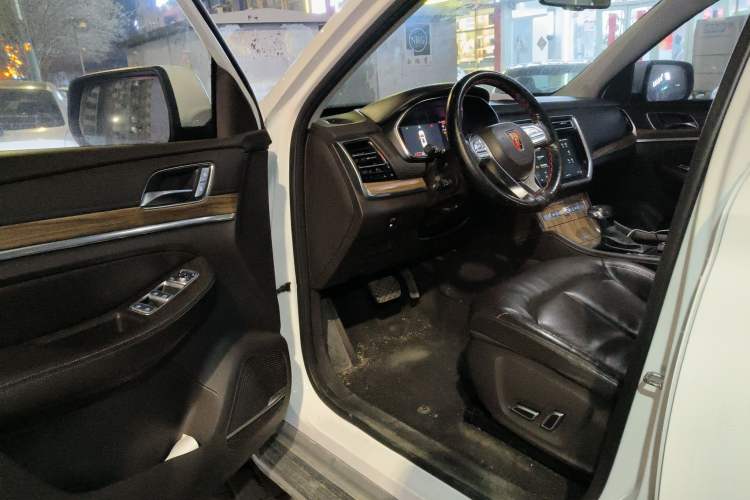 Used Roewe RX8 2018 30T Smart Connectivity Four-Wheel Drive Flagship Edition Driver Seat