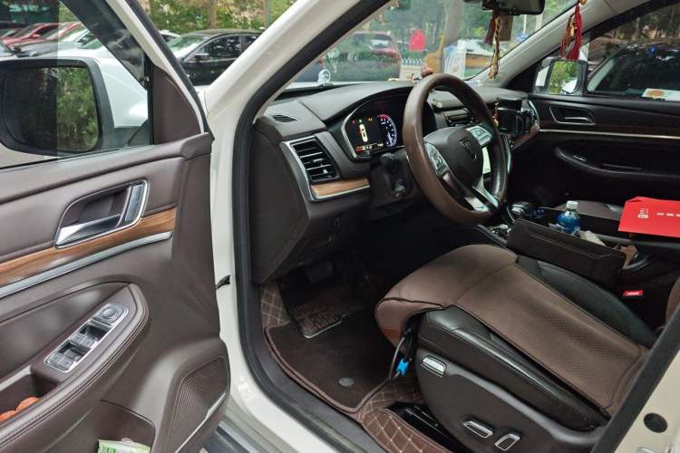Used Roewe RX8 2018 30T Smart Connectivity All-Wheel Drive Supreme Edition Driver Seat