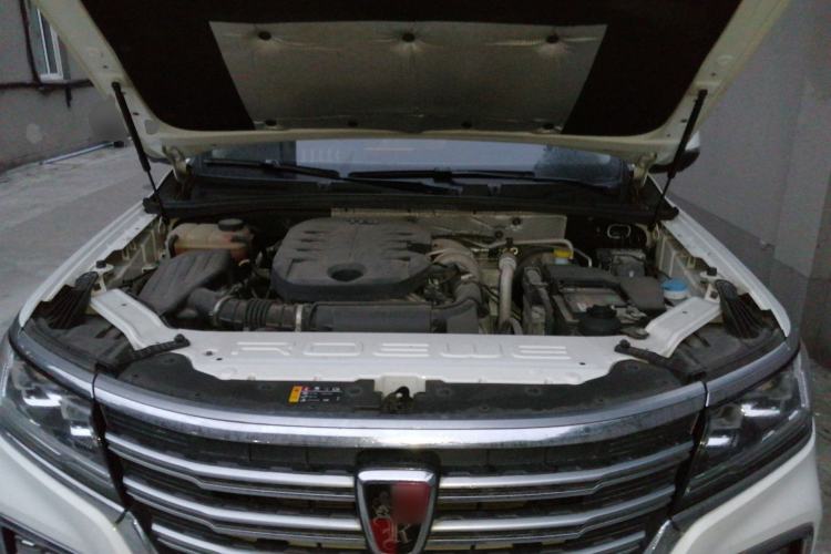 Used Roewe RX8 2018 30T Smart Connectivity Two-Wheel Drive Supreme Edition Engine Bay