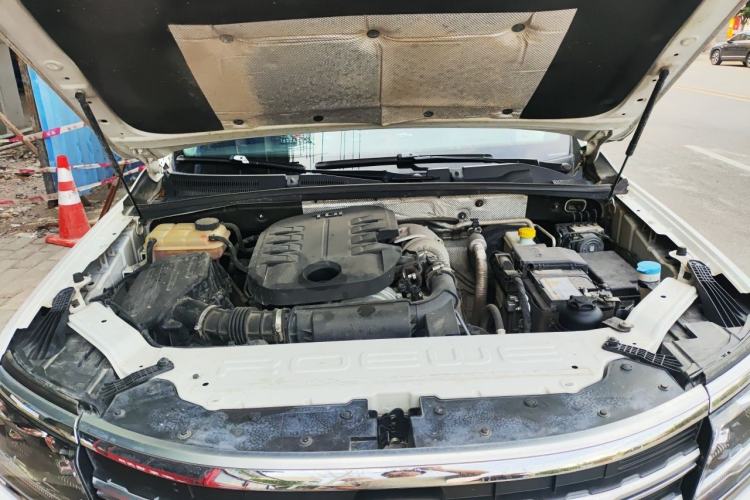 Used Roewe RX8 2018 30T Smart Connectivity Two-Wheel Drive Supreme Edition Engine Bay