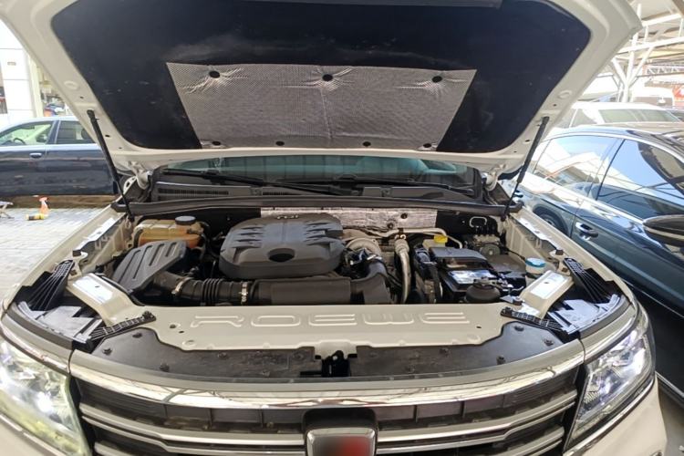 Used Roewe RX8 2018 30T Smart Connectivity All-Wheel Drive Supreme Edition Engine Bay