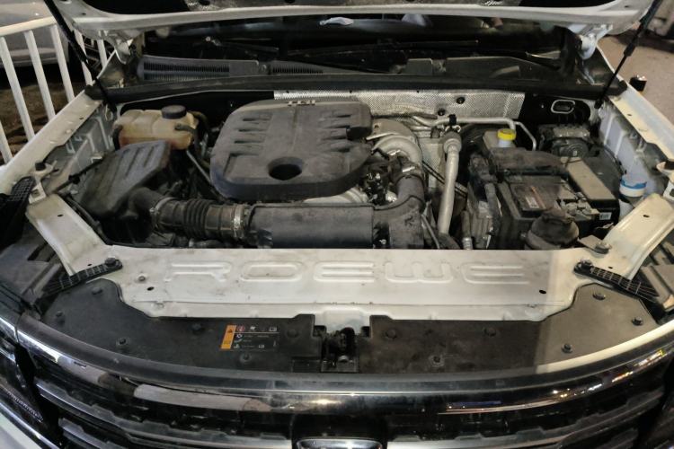 Used Roewe RX8 2018 30T Smart Connectivity Four-Wheel Drive Flagship Edition Engine Bay