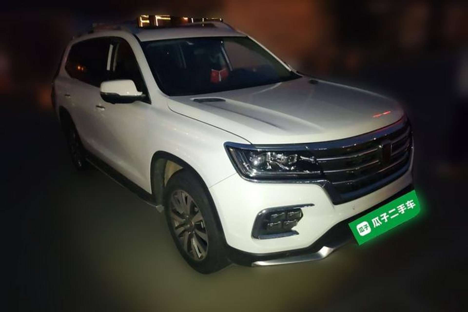 Used Roewe RX8 2018 30T Smart Connectivity Two-Wheel Drive Flagship Edition Exterior 2