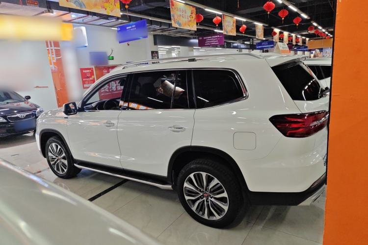 Used Roewe RX8 2018 30T Smart Connectivity All-Wheel Drive Supreme Edition Exterior 5