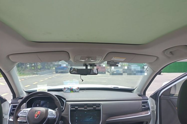 Used Roewe RX8 2018 30T Smart Connectivity Two-Wheel Drive Flagship Edition Headliner